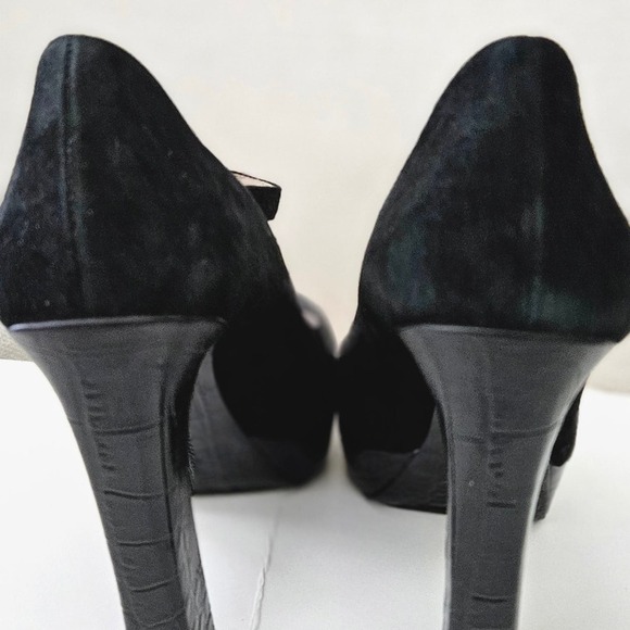 Michael Kors Ladies Black Suede and Leather Heels Size 7 - Picture 8 of 15